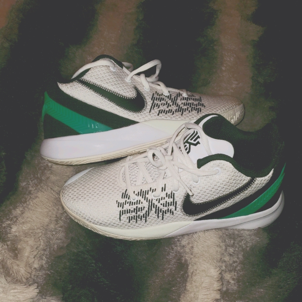 Nike Kyrie Irving's